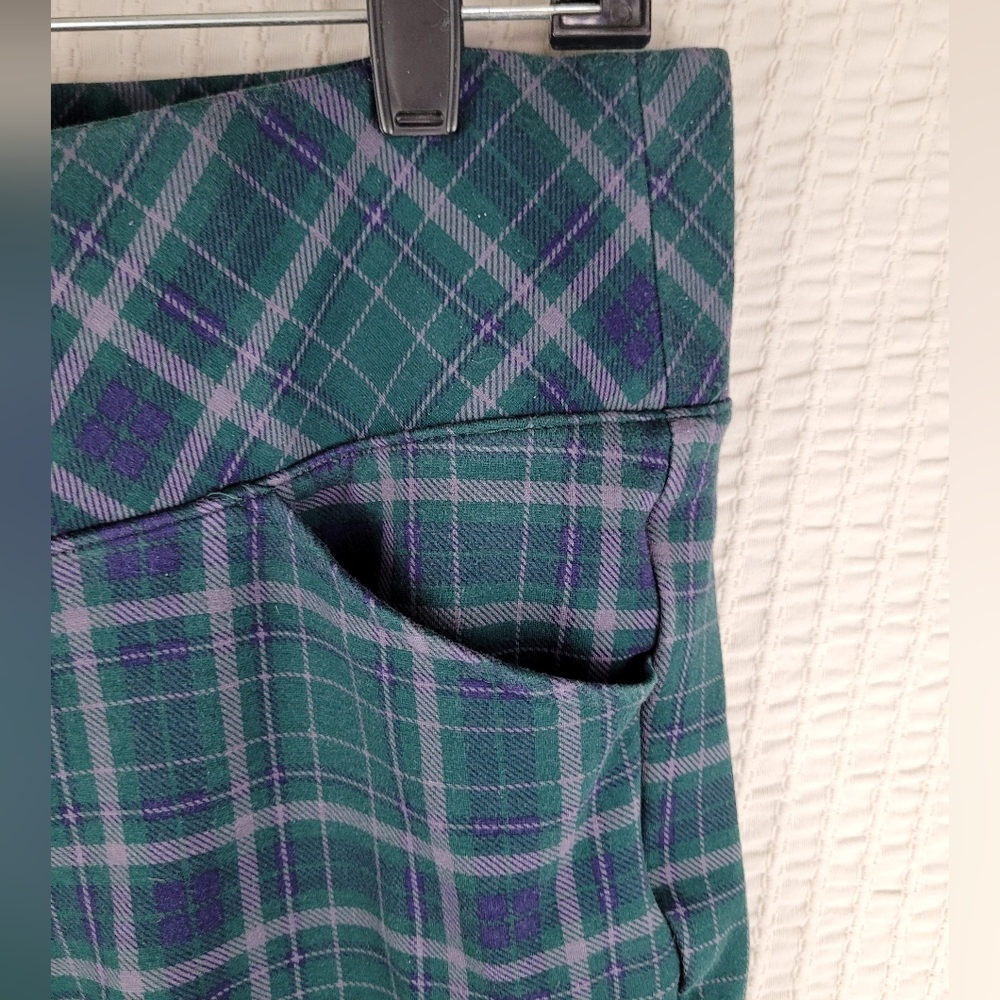 Torrid Pull On Pocket Pixie Women's Pants - image 3